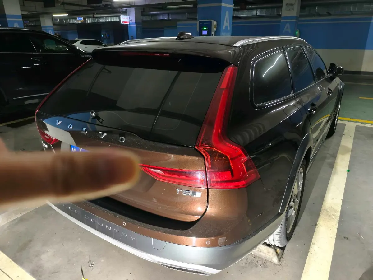 2019 Volvo V90 2.0T 254HP L4 8AT,autocango,china used car exporter,china ev exporter,chinese used car exporter,chinese used ev exporter