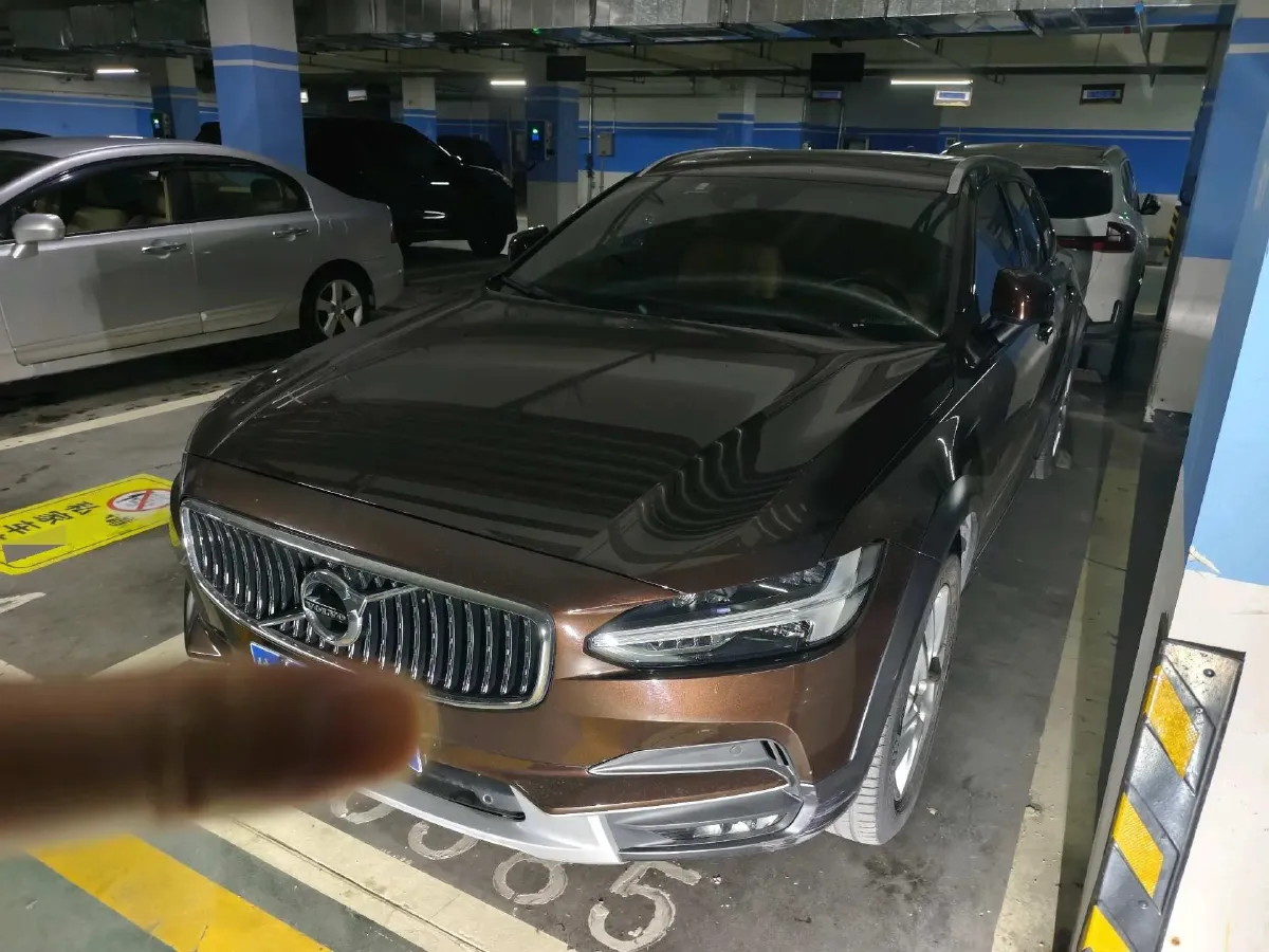 2019 Volvo V90 2.0T 254HP L4 8AT,autocango,china used car exporter,china ev exporter,chinese used car exporter,chinese used ev exporter