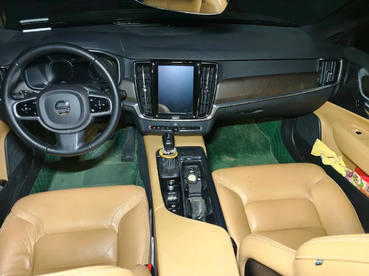 2019 Volvo V90 2.0T 254HP L4 8AT,autocango,china used car exporter,china ev exporter,chinese used car exporter,chinese used ev exporter