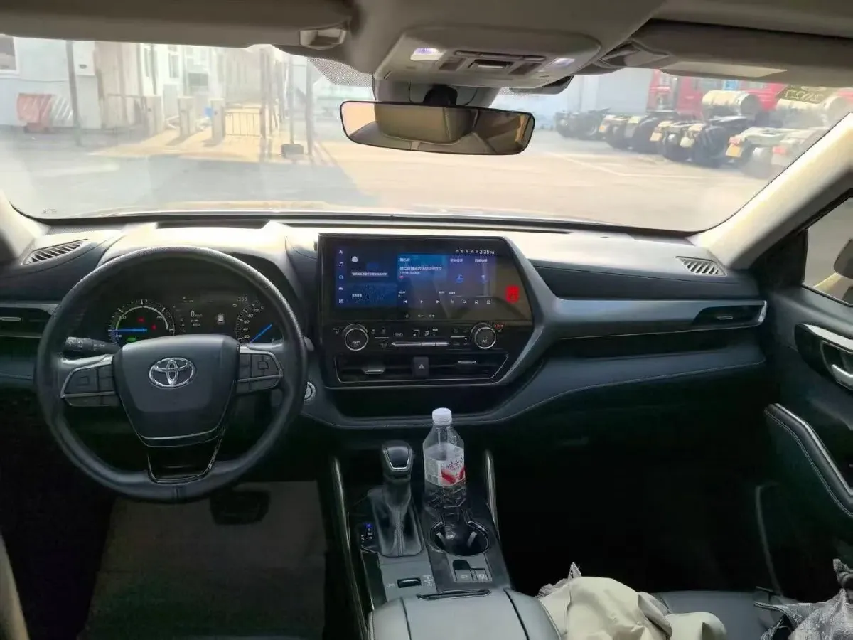 2023 Toyota Highlander 2.5L 189HP L4 E-CVT Hybrid,autocango,china used car exporter,china ev exporter,chinese used car exporter,chinese used ev exporter