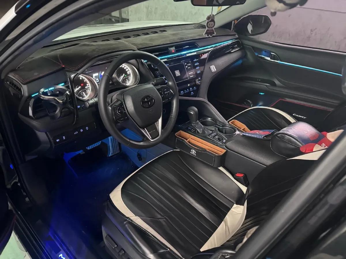 2018 Toyota Camry 2.5L 209HP L4 8AT,autocango,china used car exporter,china ev exporter,chinese used car exporter,chinese used ev exporter