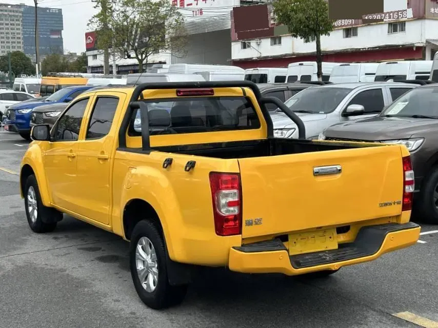 2023 Isuzu RE-MAX Jim 2.5T 143HP L4 6MT,autocango,china used car exporter,china ev exporter,chinese used car exporter,chinese used ev exporter