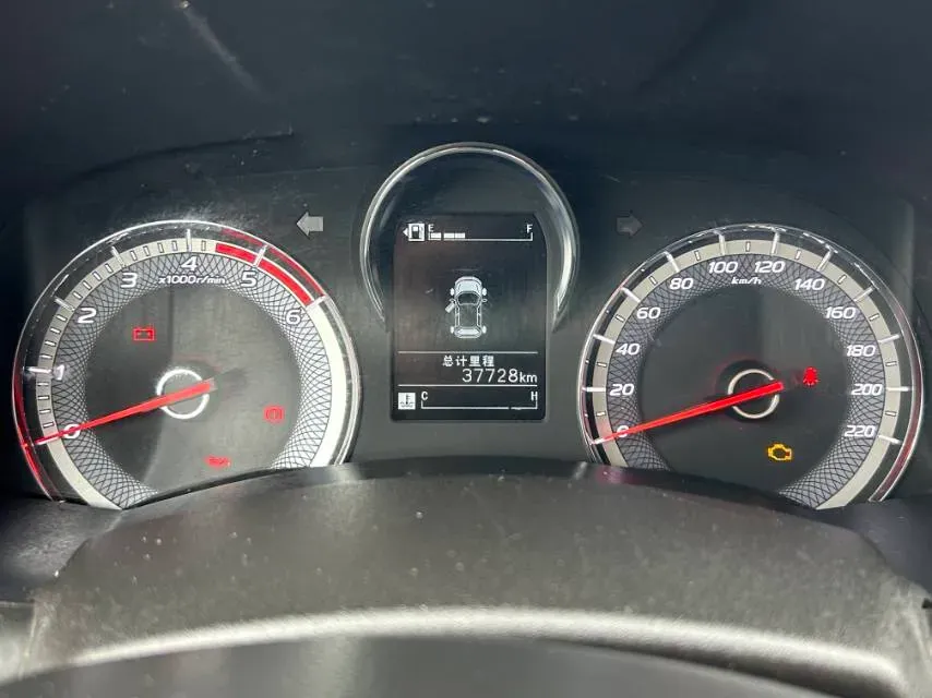 2023 Isuzu RE-MAX Jim 2.5T 143HP L4 6MT,autocango,china used car exporter,china ev exporter,chinese used car exporter,chinese used ev exporter