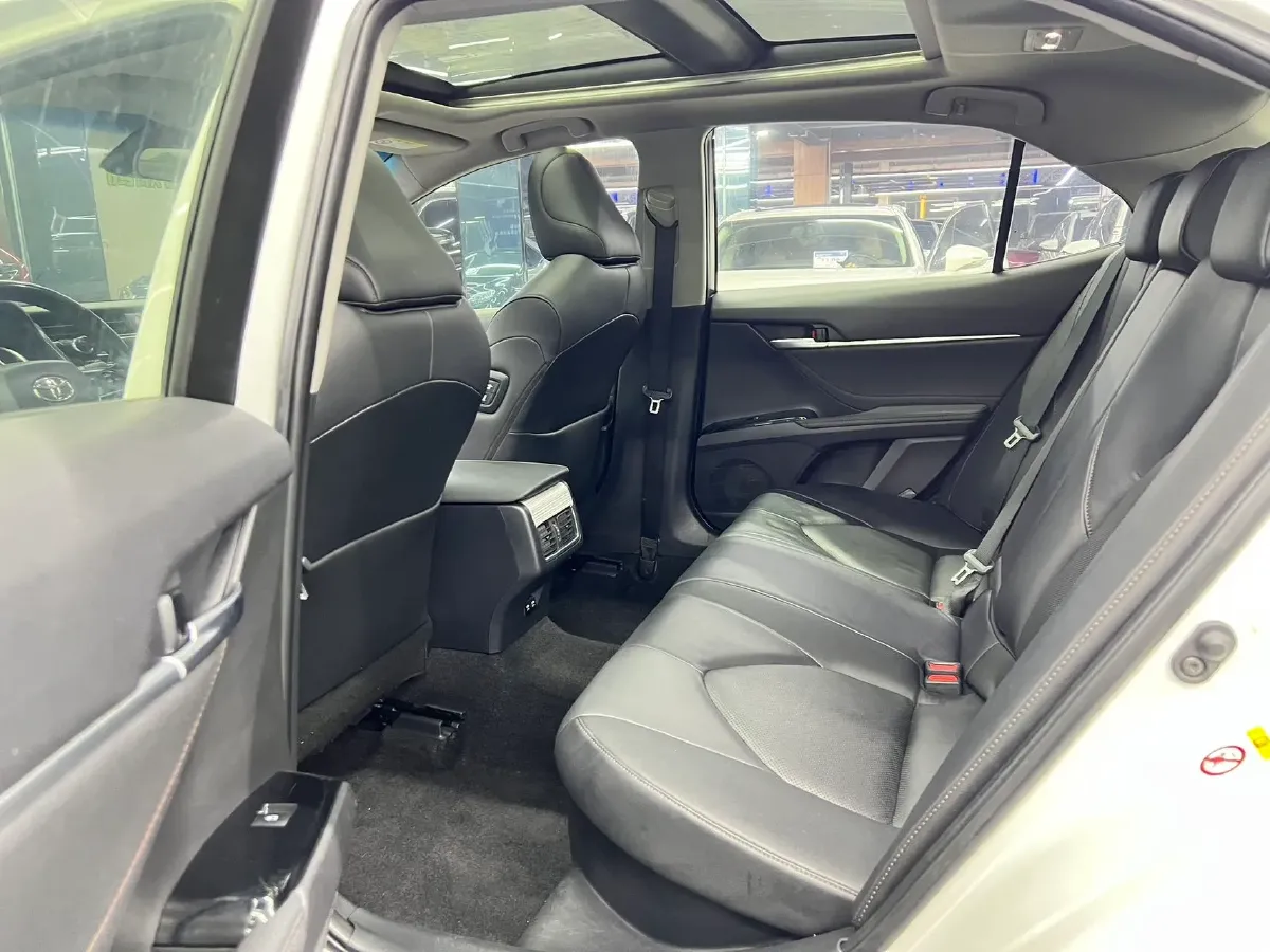 2018 Toyota Camry 2.5L 178HP L4 E-CVT Hybrid,autocango,china used car exporter,china ev exporter,chinese used car exporter,chinese used ev exporter