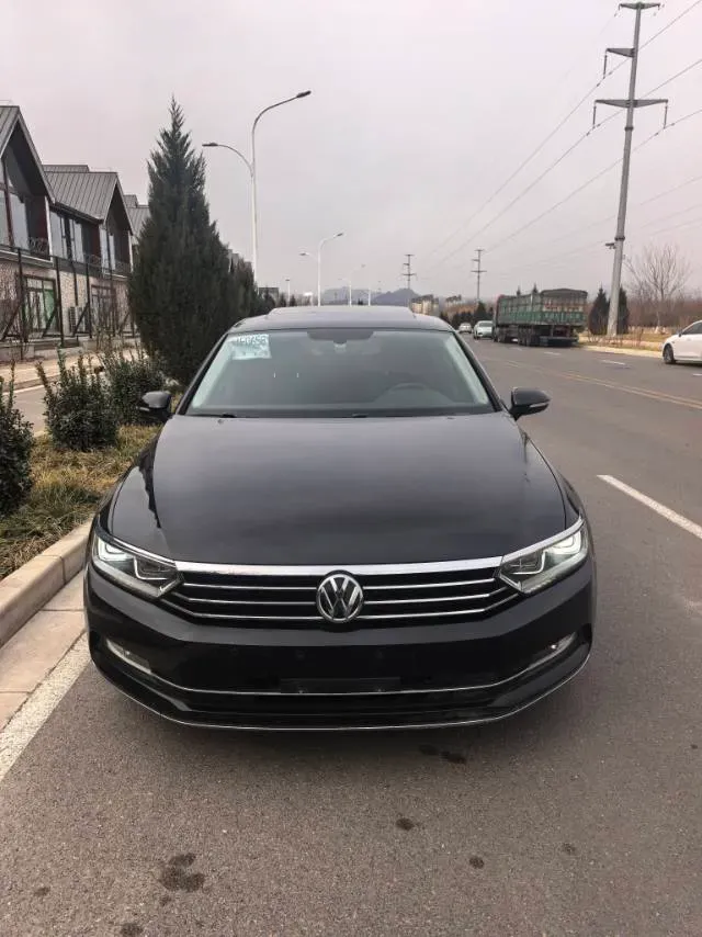2019 Volkswagen Magotan 2.0T 186HP L4 7DCT,autocango,china used car exporter,china ev exporter,chinese used car exporter,chinese used ev exporter