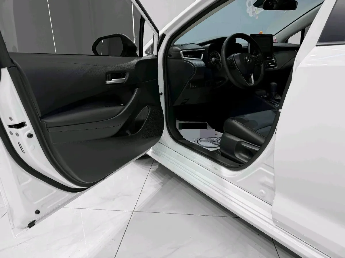 2021 Toyota Corolla 1.2T 116HP L4 CVT,autocango,china used car exporter,china ev exporter,chinese used car exporter,chinese used ev exporter