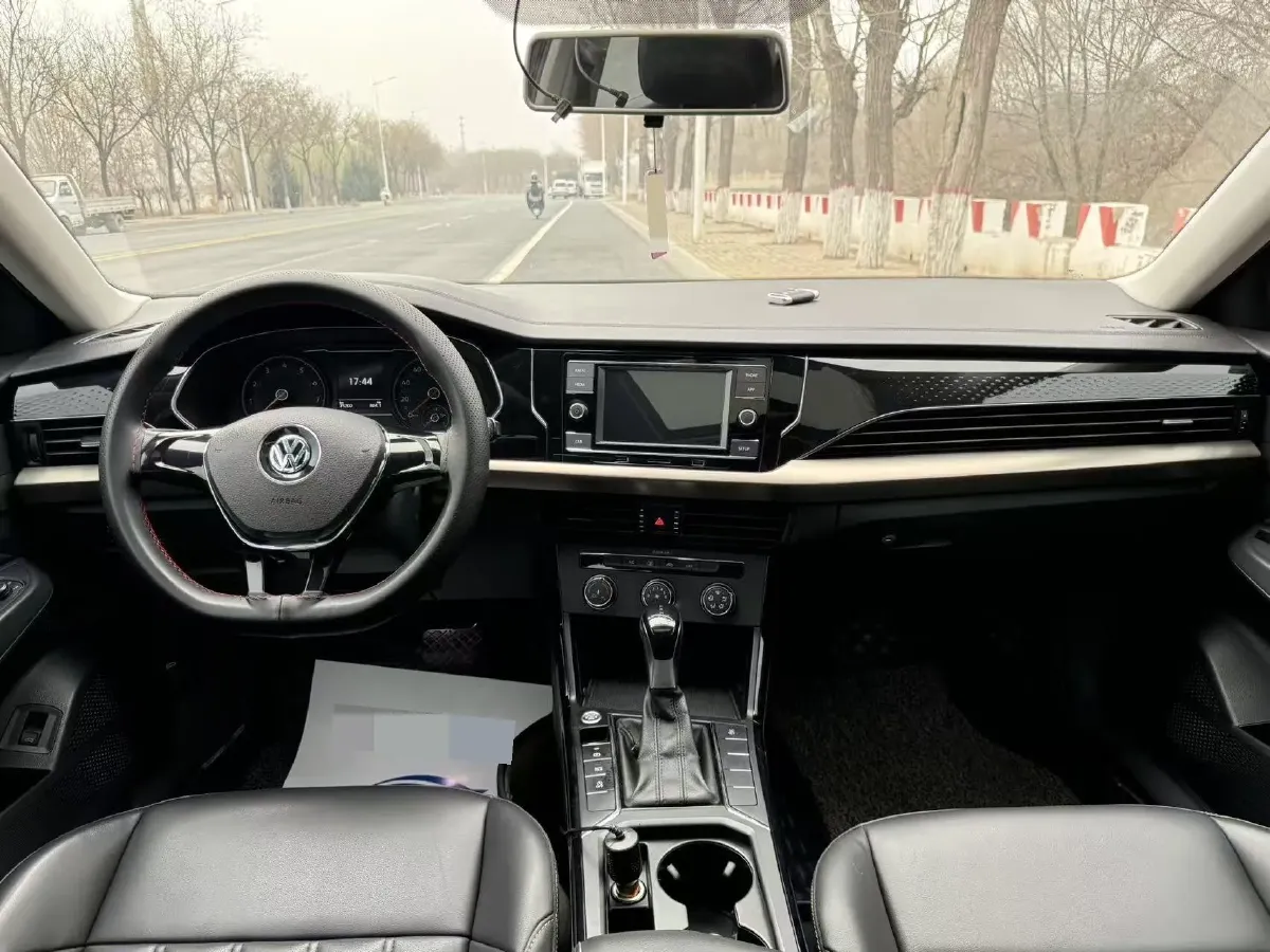 2019 Volkswagen Passat 1.4T 150HP L4 7DCT,autocango,china used car exporter,china ev exporter,chinese used car exporter,chinese used ev exporter