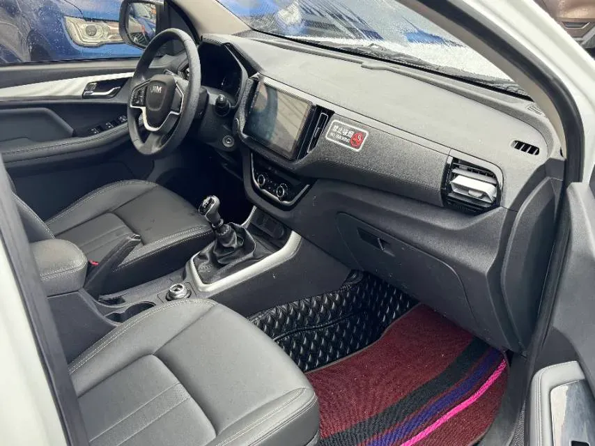 2023 Isuzu RE-MAX Jim 2.5T 143HP L4 6MT,autocango,china used car exporter,china ev exporter,chinese used car exporter,chinese used ev exporter