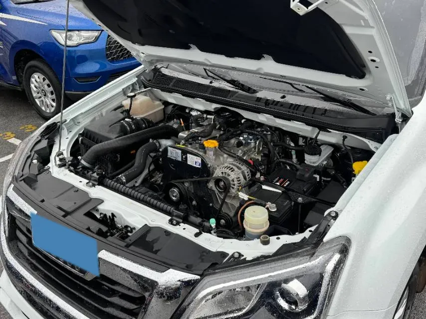 2023 Isuzu RE-MAX Jim 2.5T 143HP L4 6MT,autocango,china used car exporter,china ev exporter,chinese used car exporter,chinese used ev exporter