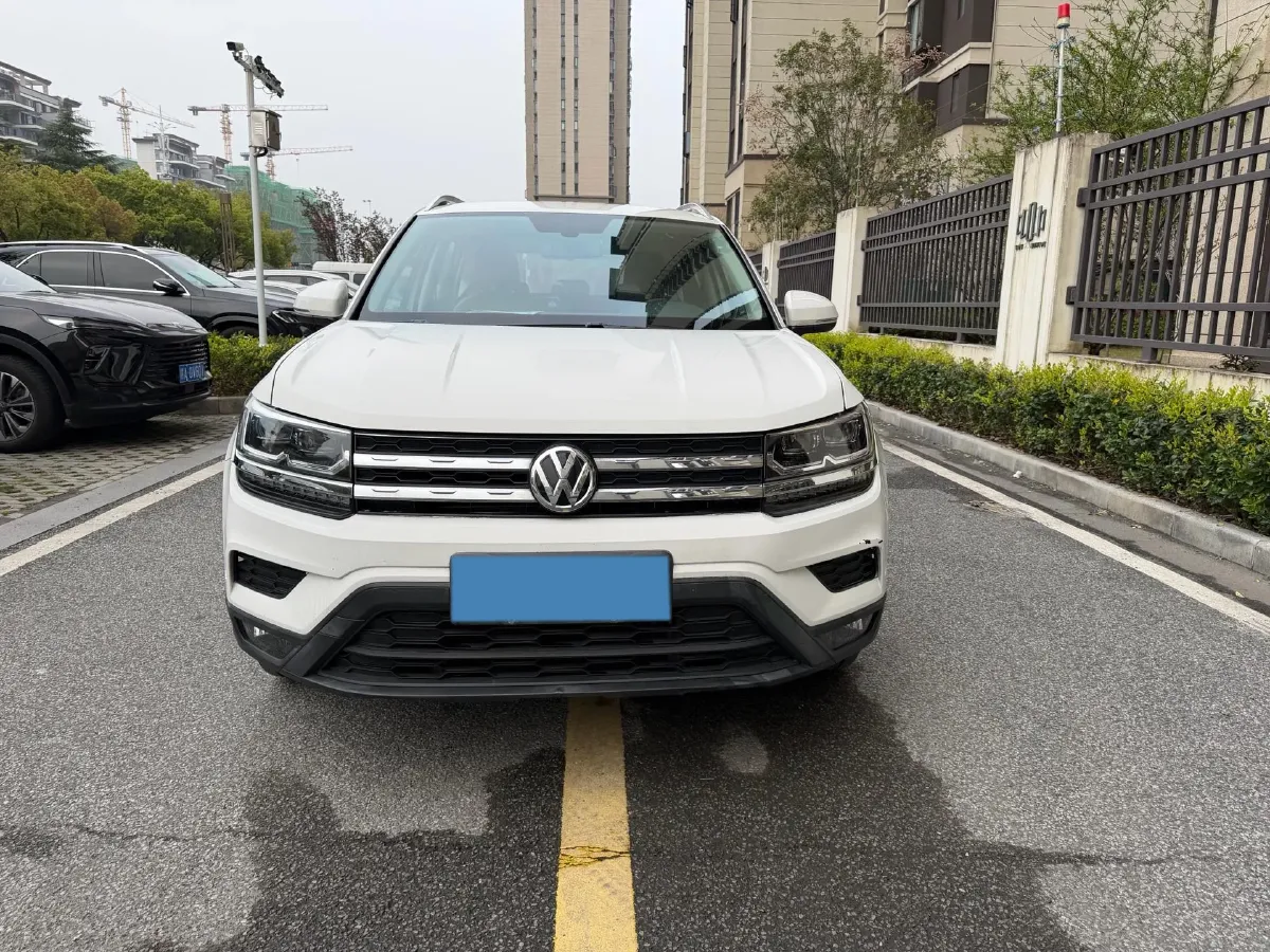 2020 Volkswagen Tharu 1.4T 150HP L4 7DCT,autocango,china used car exporter,china ev exporter,chinese used car exporter,chinese used ev exporter