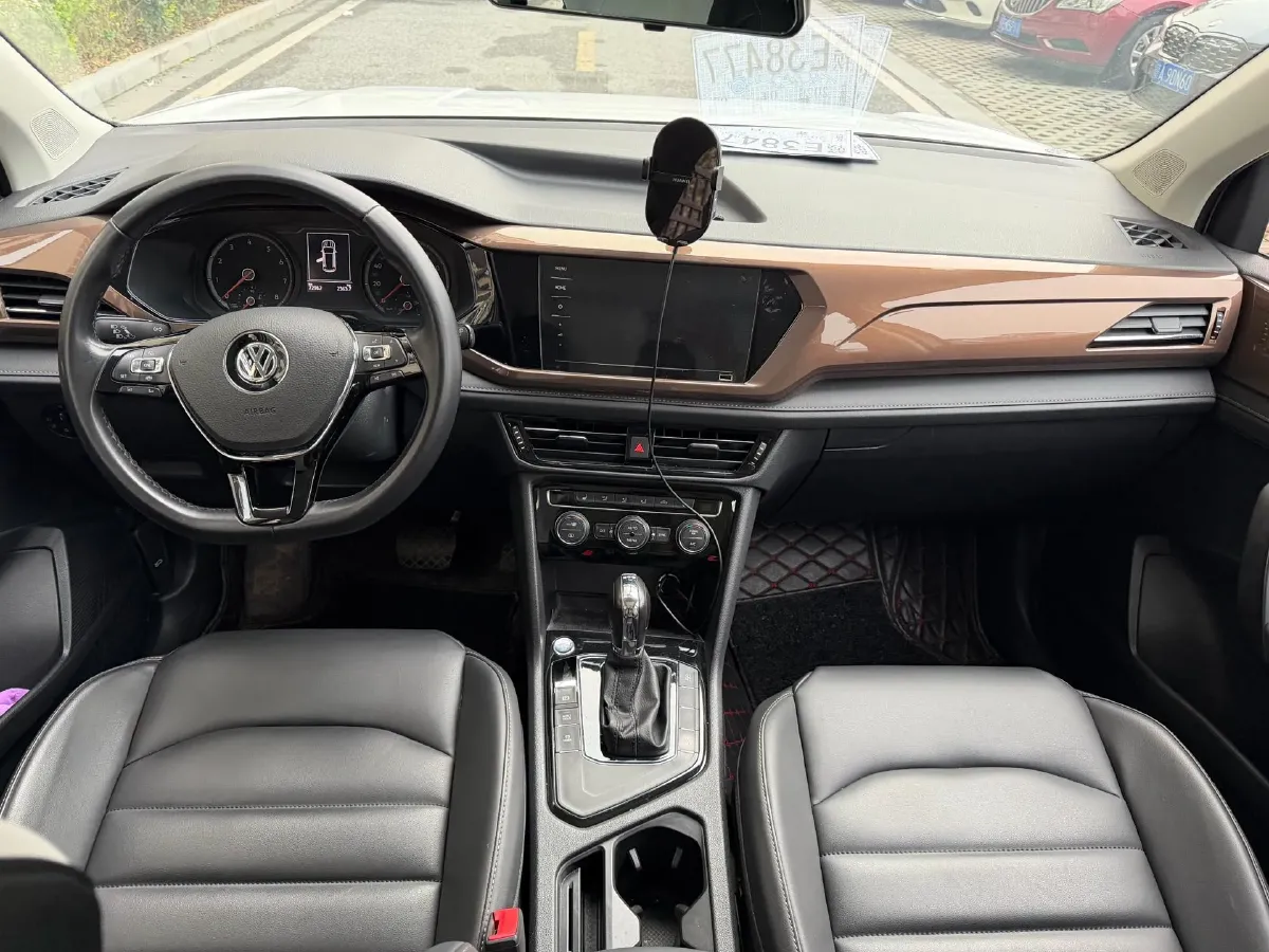 2020 Volkswagen Tharu 1.4T 150HP L4 7DCT,autocango,china used car exporter,china ev exporter,chinese used car exporter,chinese used ev exporter