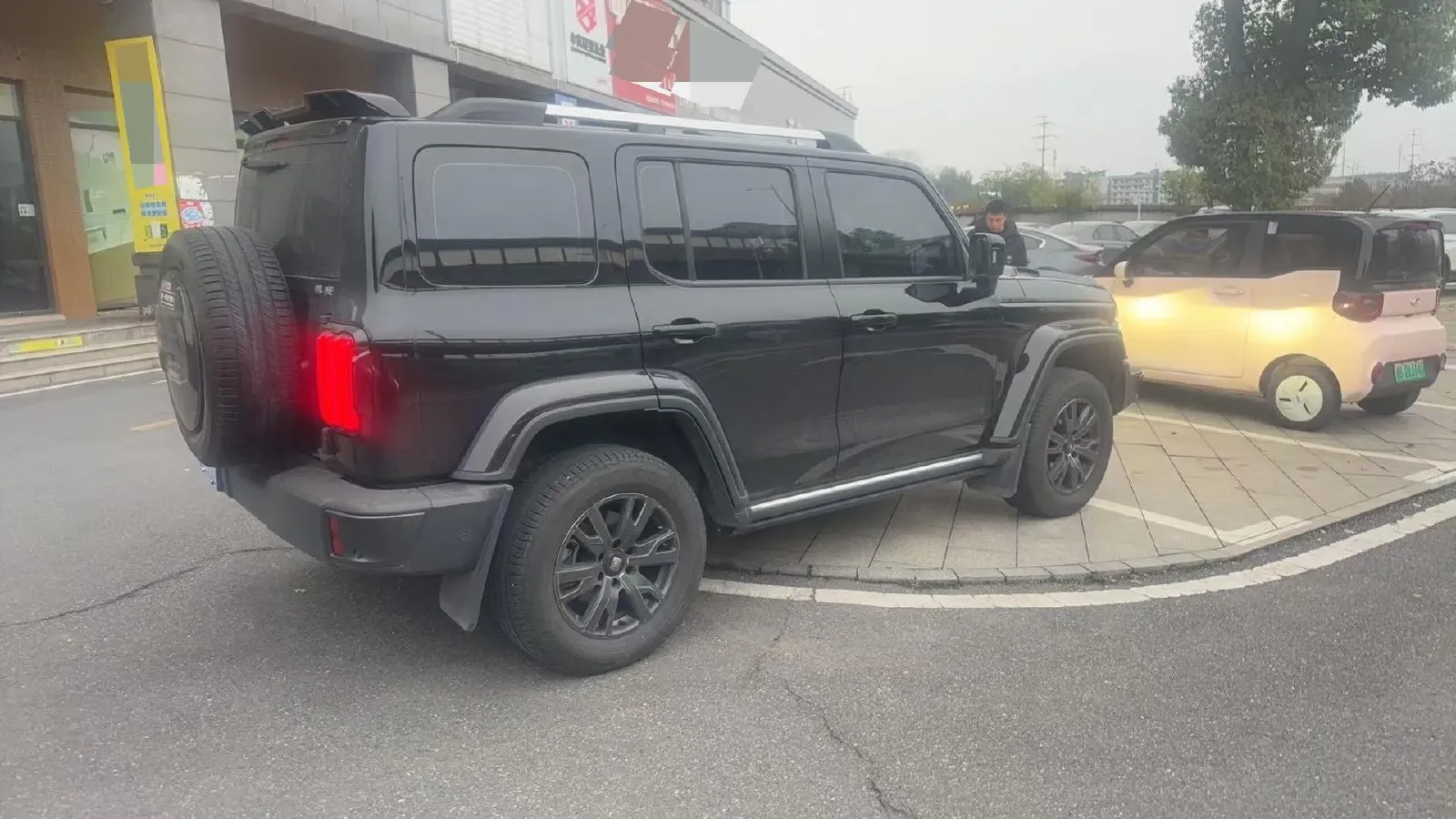 2023 Tank 300 2.0T 227HP L4 8AT,autocango,china used car exporter,china ev exporter,chinese used car exporter,chinese used ev exporter