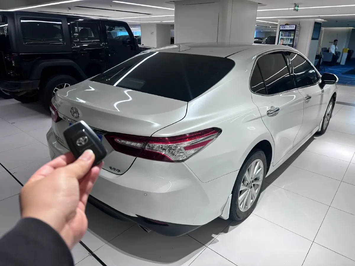 2021 Toyota Camry 2.0L 178HP L4 CVT,autocango,china used car exporter,china ev exporter,chinese used car exporter,chinese used ev exporter
