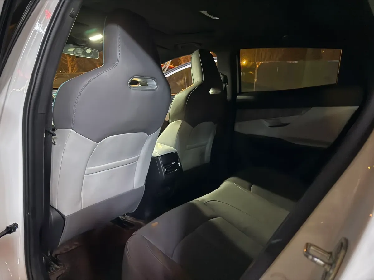 2023 ChangAn UNI-T 1.5T 188HP L4 7DCT,autocango,china used car exporter,china ev exporter,chinese used car exporter,chinese used ev exporter