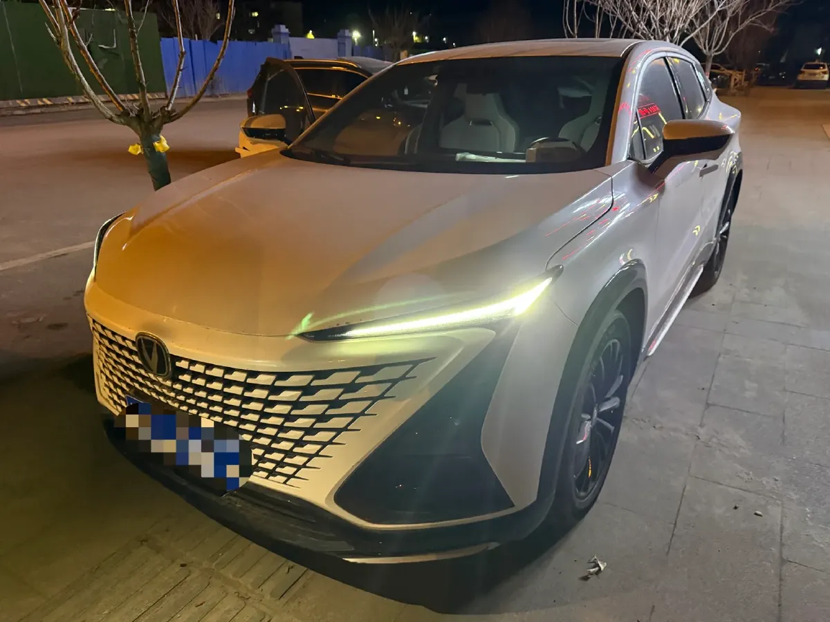 2023 ChangAn UNI-T 1.5T 188HP L4 7DCT,autocango,china used car exporter,china ev exporter,chinese used car exporter,chinese used ev exporter