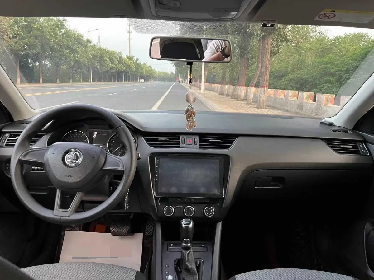 2017 Skoda Octavia 1.6L 110HP L4 6AT,autocango,china used car exporter,china ev exporter,chinese used car exporter,chinese used ev exporter