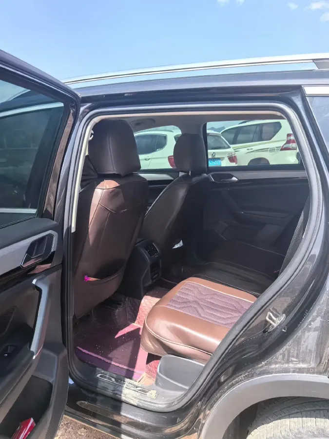 2020 Volkswagen Tayron 2.0T 186HP L4 7DCT,autocango,china used car exporter,china ev exporter,chinese used car exporter,chinese used ev exporter