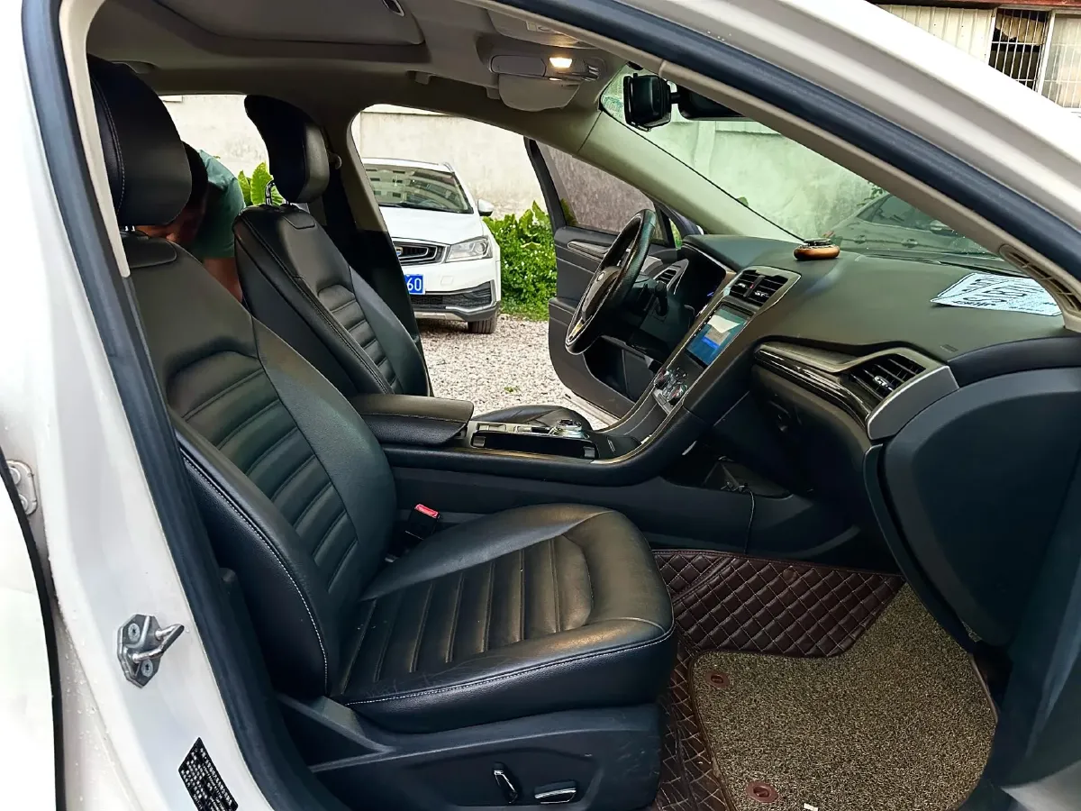 2017 Ford Mondeo 2.0T 204HP L4 6AT,autocango,china used car exporter,china ev exporter,chinese used car exporter,chinese used ev exporter