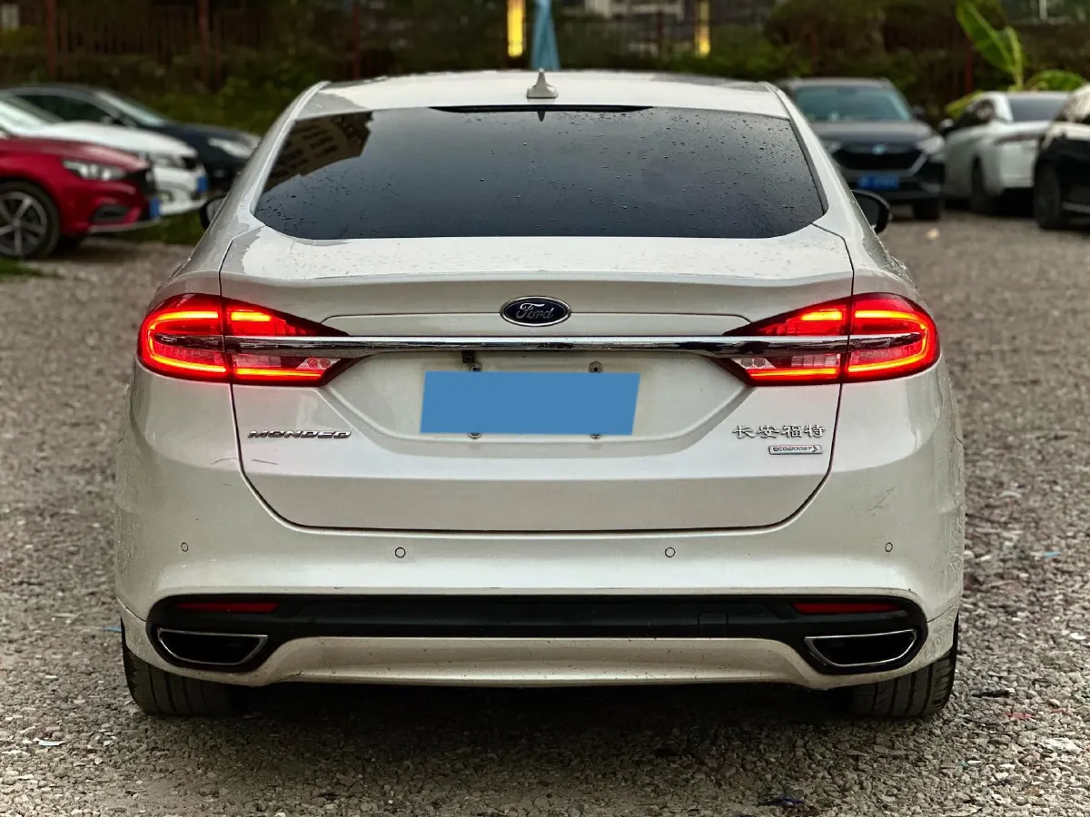 2017 Ford Mondeo 2.0T 204HP L4 6AT,autocango,china used car exporter,china ev exporter,chinese used car exporter,chinese used ev exporter