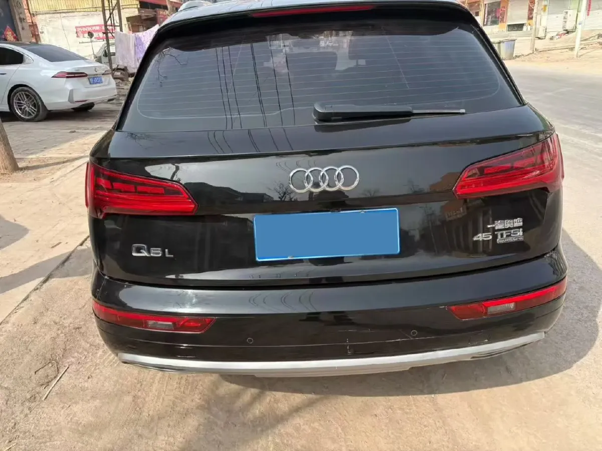 2020 Audi Q5L 2.0T 252HP L4 7DCT,autocango,china used car exporter,china ev exporter,chinese used car exporter,chinese used ev exporter