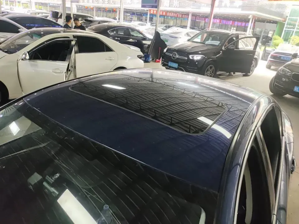 2018 Jeep Grand Commander 2.0T 265HP L4 9AT,autocango,china used car exporter,china ev exporter,chinese used car exporter,chinese used ev exporter