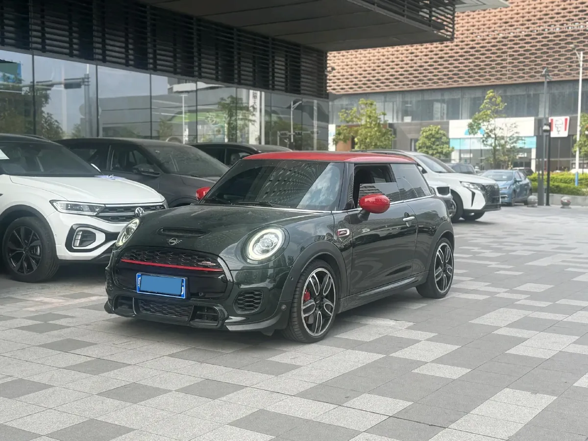 2021 MINI JCW 2.0T 231HP L4 8AT,autocango,china used car exporter,china ev exporter,chinese used car exporter,chinese used ev exporter