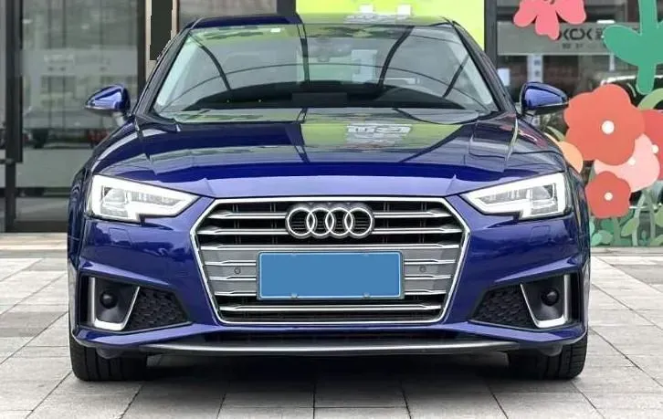 2019 Audi A4L 2.0T 190HP L4 7DCT,autocango,china used car exporter,china ev exporter,chinese used car exporter,chinese used ev exporter