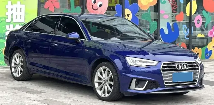 2019 Audi A4L 2.0T 190HP L4 7DCT,autocango,china used car exporter,china ev exporter,chinese used car exporter,chinese used ev exporter