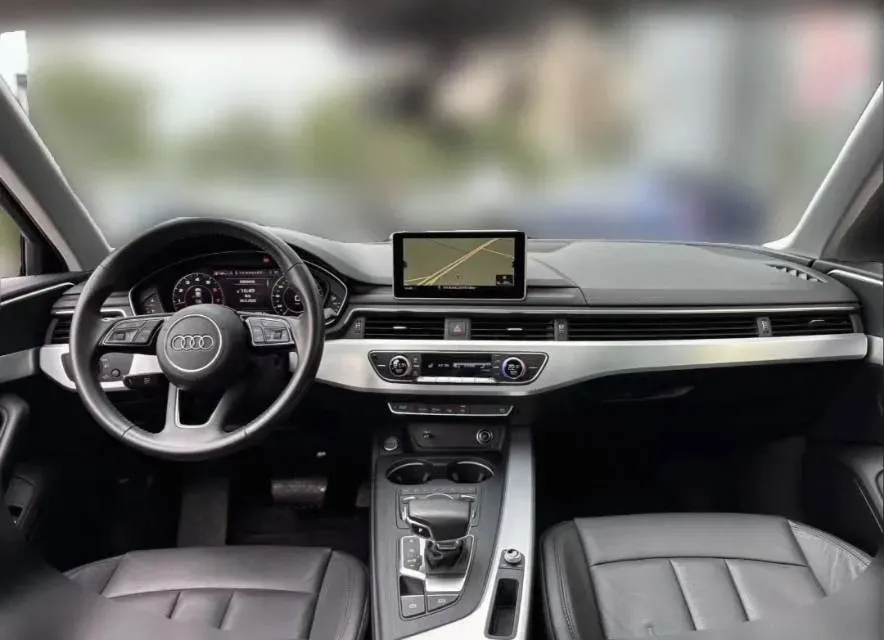 2019 Audi A4L 2.0T 190HP L4 7DCT,autocango,china used car exporter,china ev exporter,chinese used car exporter,chinese used ev exporter