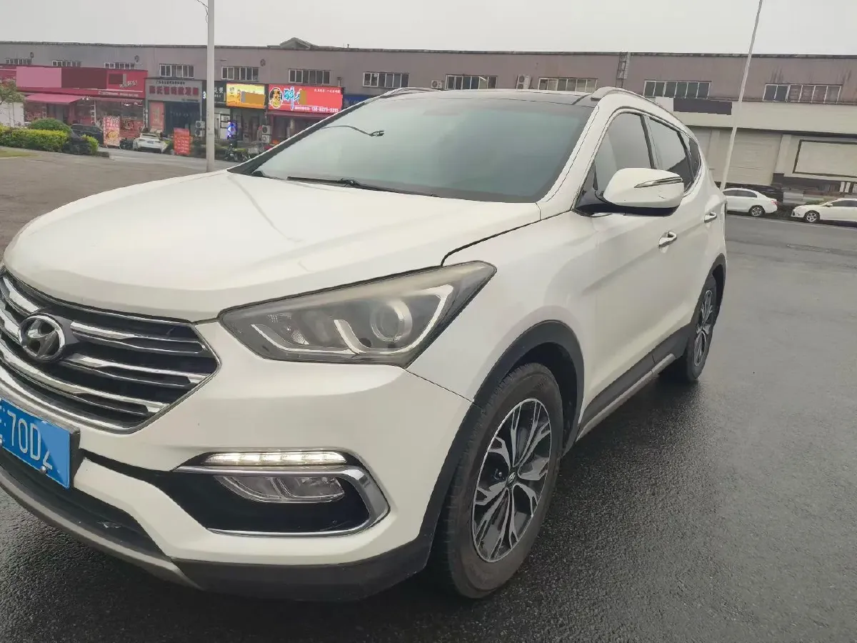 2017 Hyundai Santafe 2.0T 245HP L4 6AT,autocango,china used car exporter,china ev exporter,chinese used car exporter,chinese used ev exporter