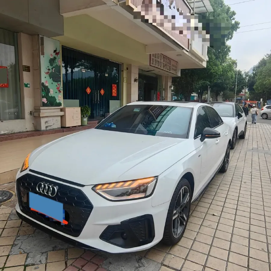 2022 Audi A4L 2.0T 190HP L4 7DCT,autocango,china used car exporter,china ev exporter,chinese used car exporter,chinese used ev exporter