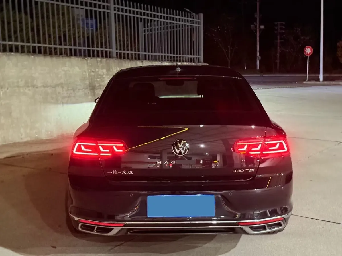 2025 Volkswagen Magotan 2.0T 186HP L4 7DCT,autocango,china used car exporter,china ev exporter,chinese used car exporter,chinese used ev exporter