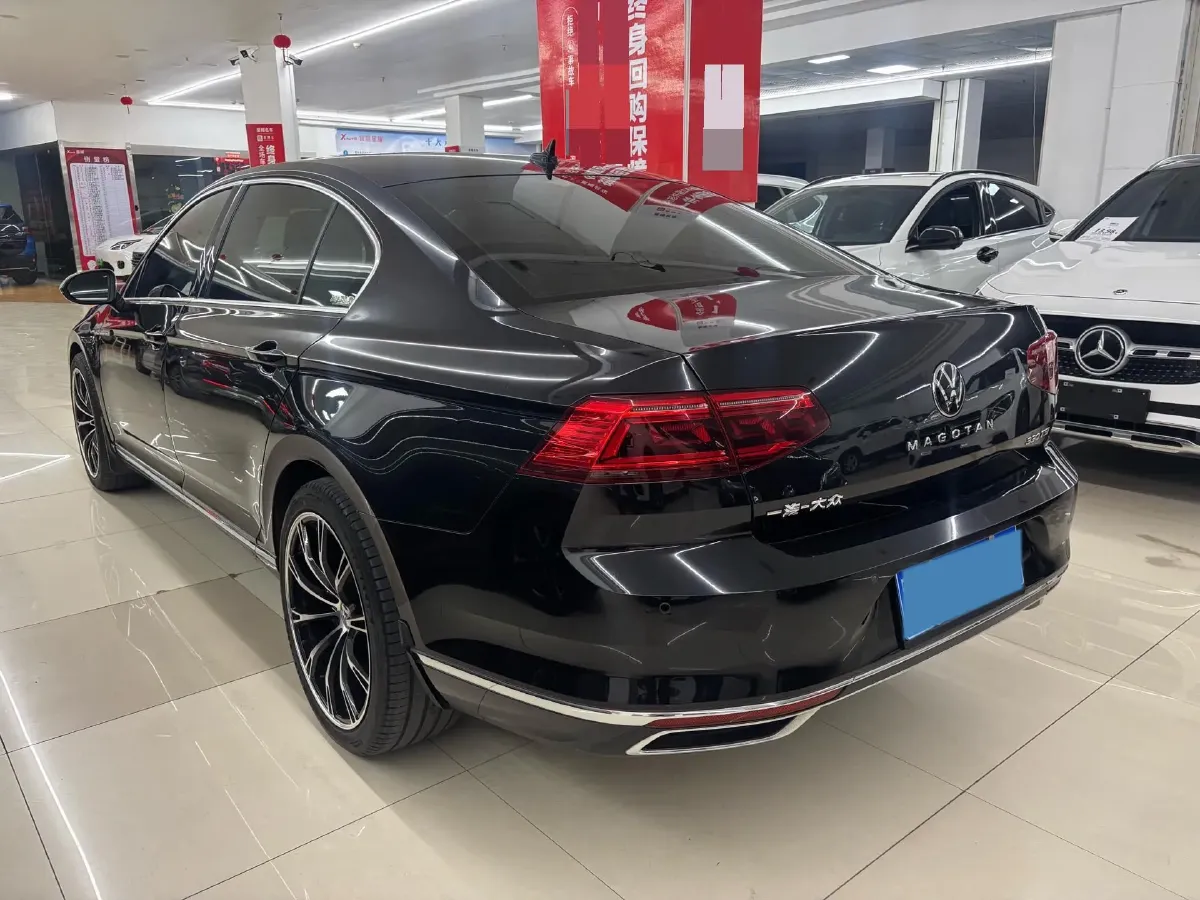 2020 Volkswagen Magotan 2.0T 186HP L4 7DCT,autocango,china used car exporter,china ev exporter,chinese used car exporter,chinese used ev exporter