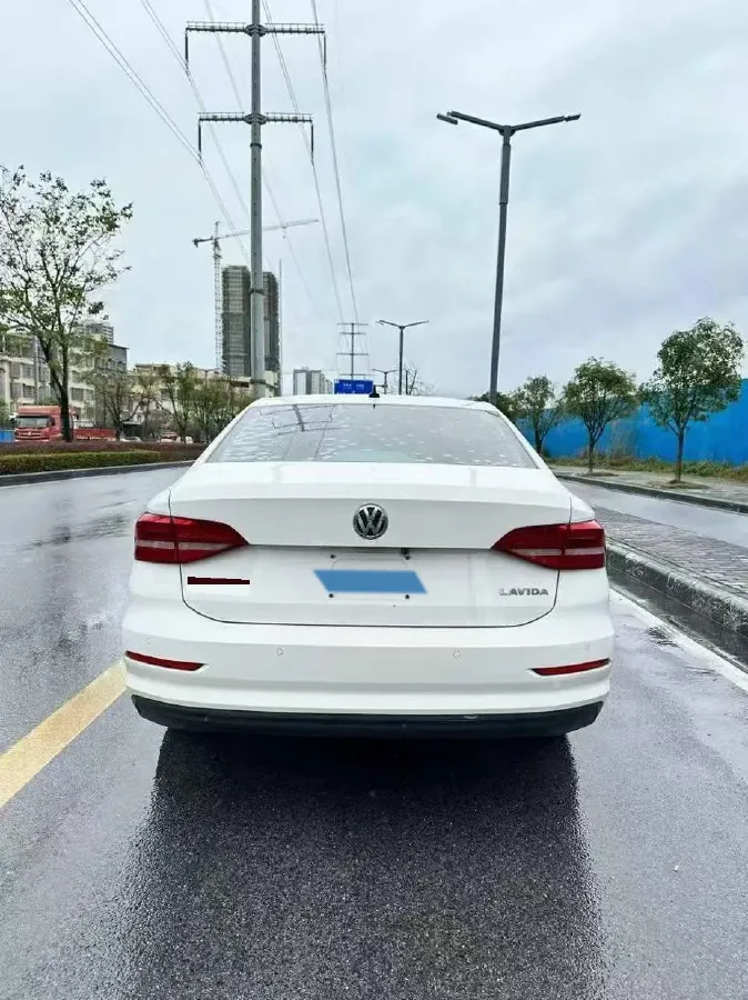 2018 Landwind XiaoYao 1.5T 163HP L4 CVT,autocango,china used car exporter,china ev exporter,chinese used car exporter,chinese used ev exporter