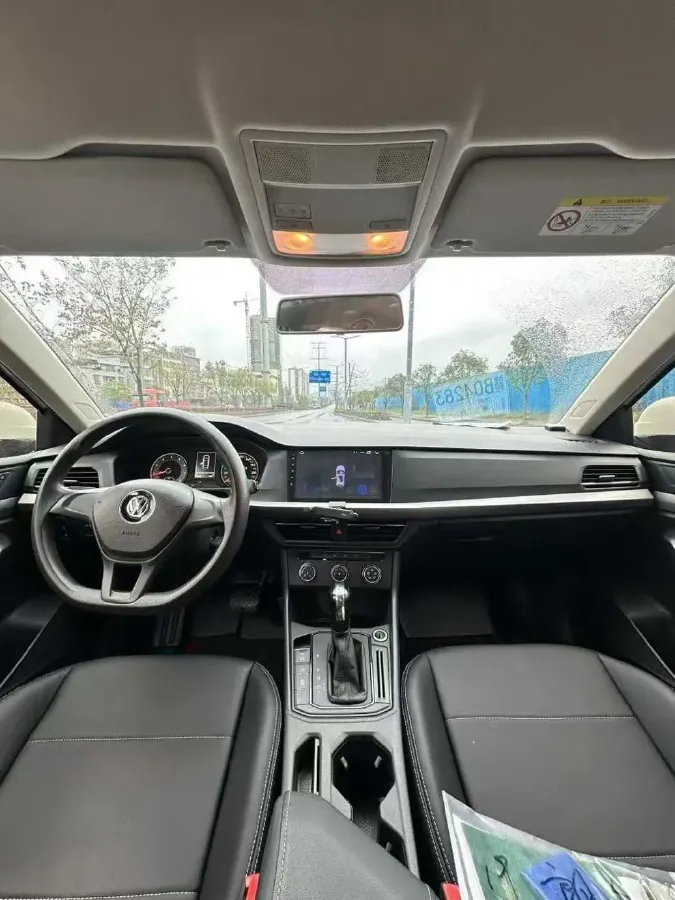 2018 Landwind XiaoYao 1.5T 163HP L4 CVT,autocango,china used car exporter,china ev exporter,chinese used car exporter,chinese used ev exporter