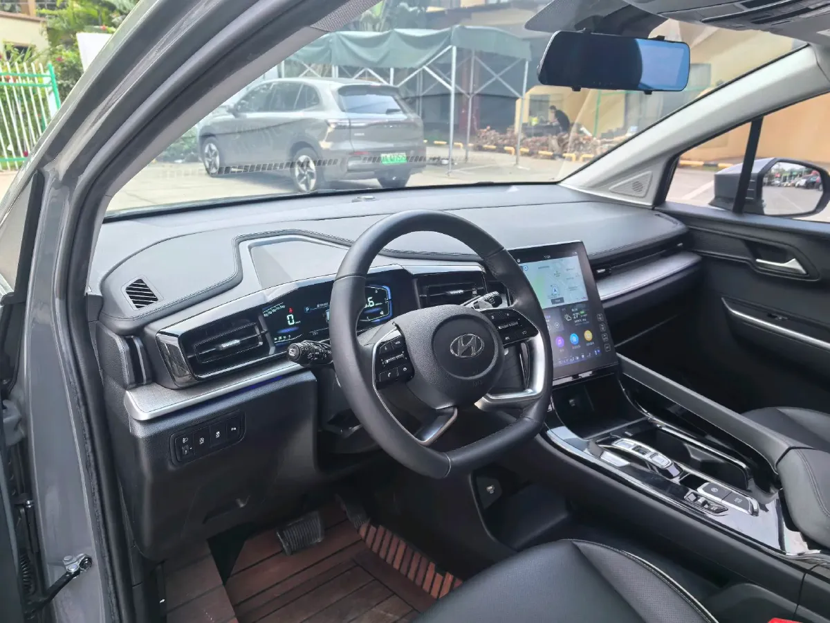 2021 Hyundai Custo 2.0T 236HP L4 8AT,autocango,china used car exporter,china ev exporter,chinese used car exporter,chinese used ev exporter