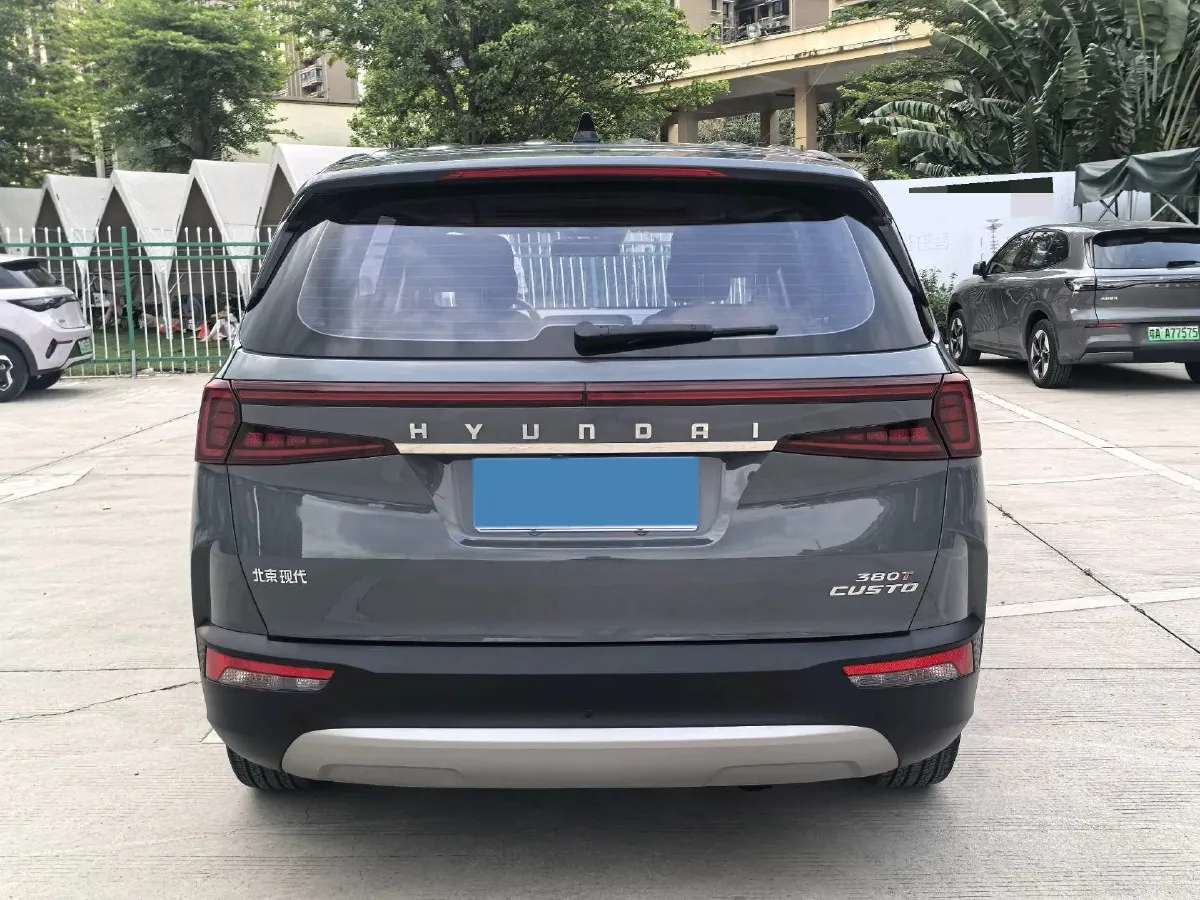 2021 Hyundai Custo 2.0T 236HP L4 8AT,autocango,china used car exporter,china ev exporter,chinese used car exporter,chinese used ev exporter