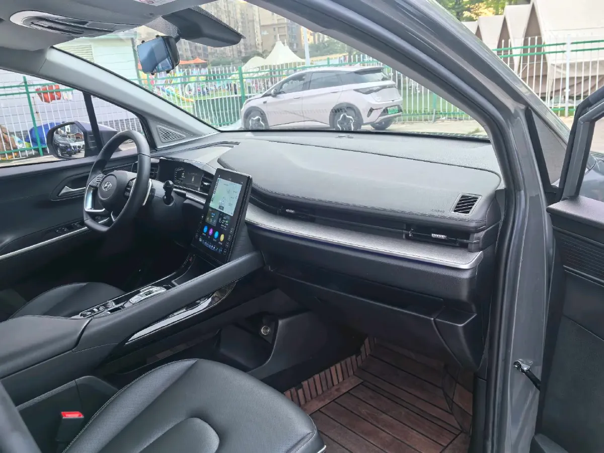 2021 Hyundai Custo 2.0T 236HP L4 8AT,autocango,china used car exporter,china ev exporter,chinese used car exporter,chinese used ev exporter