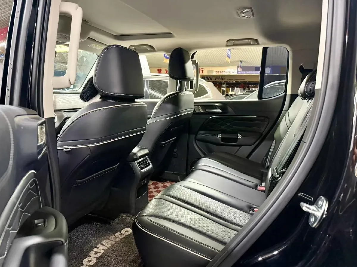 2024 Tank 300 2.0T 227HP L4 8AT,autocango,china used car exporter,china ev exporter,chinese used car exporter,chinese used ev exporter