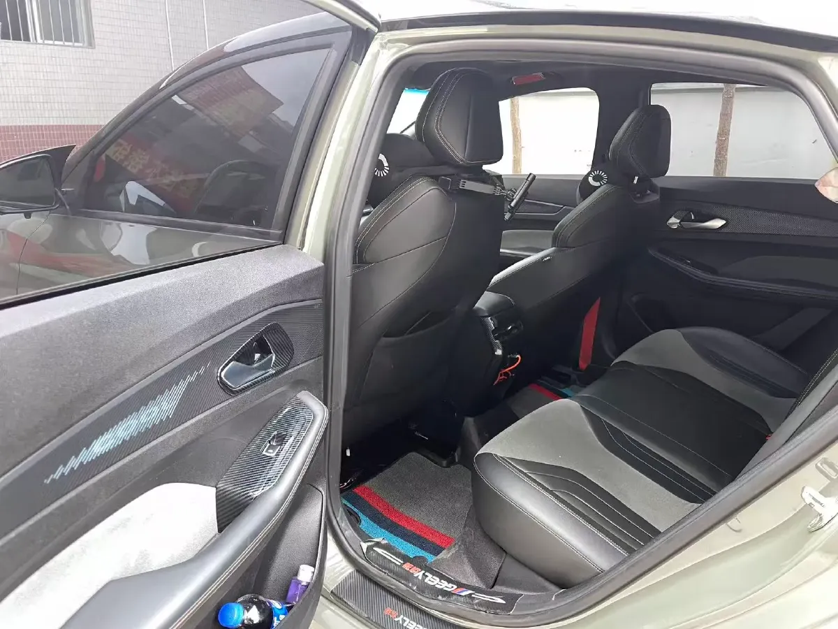 2022 Geely Binray 1.5T 181HP L4 7DCT,autocango,china used car exporter,china ev exporter,chinese used car exporter,chinese used ev exporter