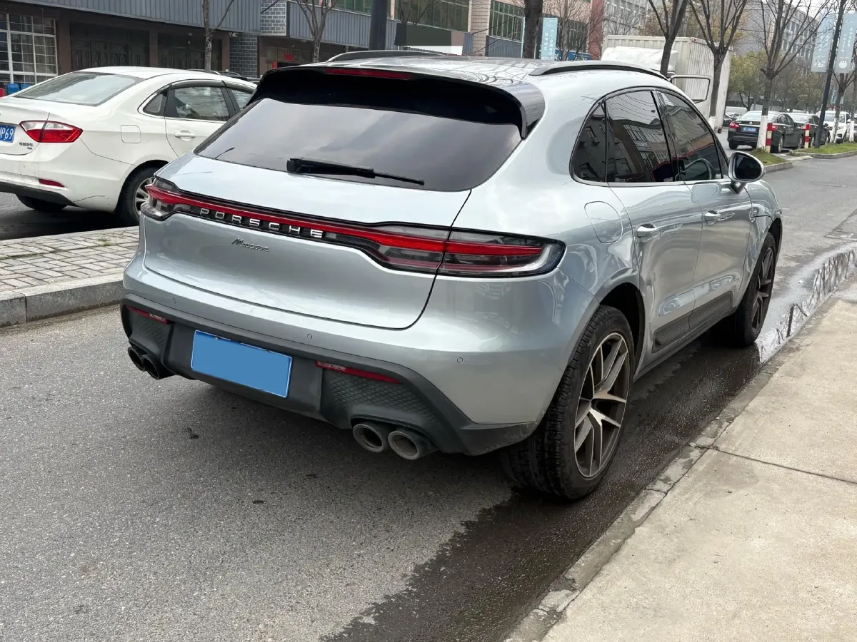 2022 Porsche Macan 2.0T 265HP L4 7DCT,autocango,china used car exporter,china ev exporter,chinese used car exporter,chinese used ev exporter