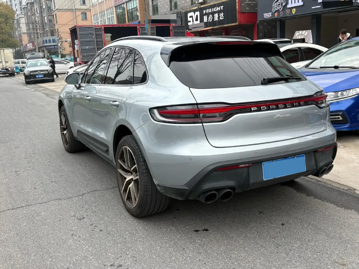 2022 Porsche Macan 2.0T 265HP L4 7DCT,autocango,china used car exporter,china ev exporter,chinese used car exporter,chinese used ev exporter
