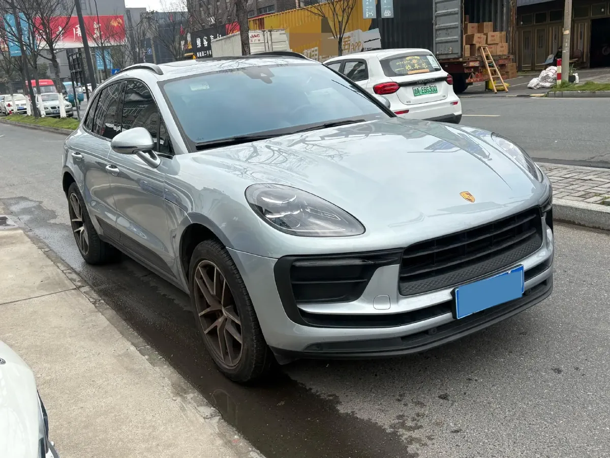 2022 Porsche Macan 2.0T 265HP L4 7DCT,autocango,china used car exporter,china ev exporter,chinese used car exporter,chinese used ev exporter