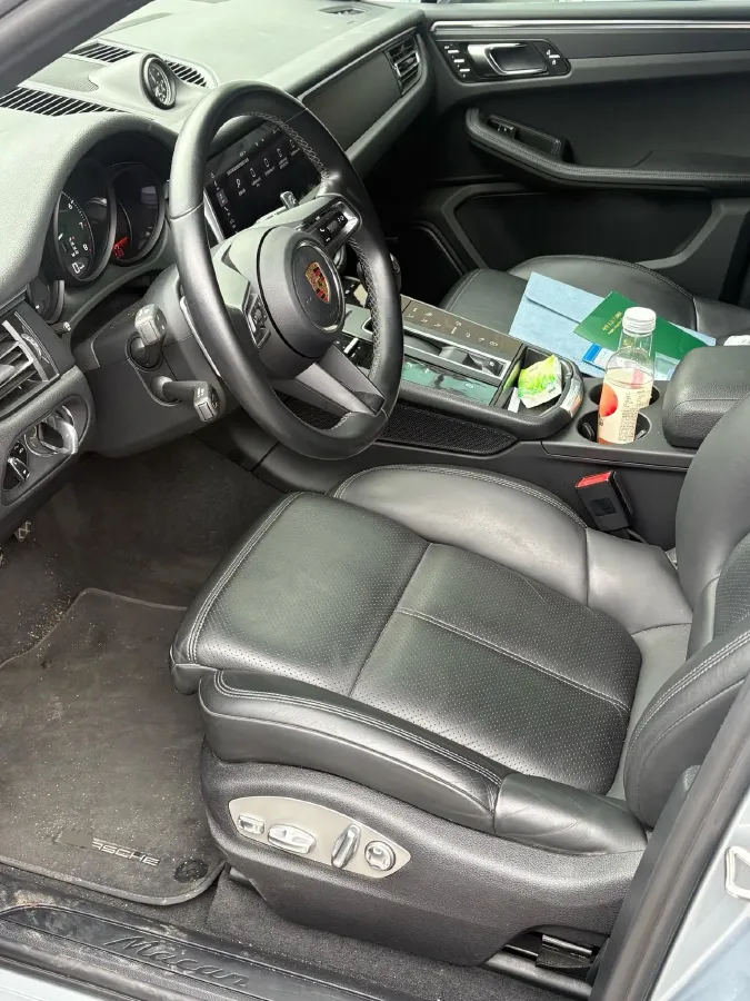 2022 Porsche Macan 2.0T 265HP L4 7DCT,autocango,china used car exporter,china ev exporter,chinese used car exporter,chinese used ev exporter