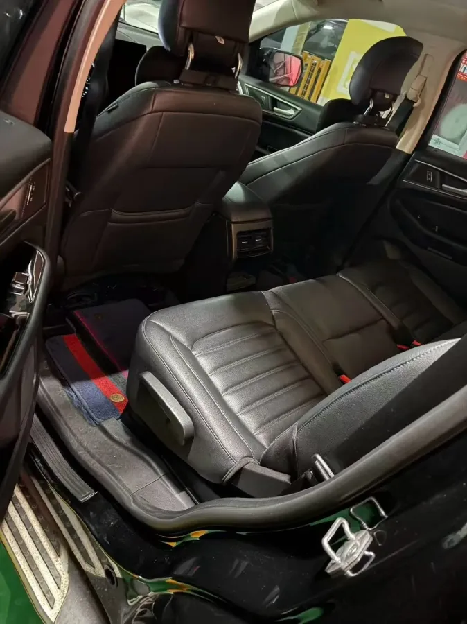 2020 Ford Edge 2.0T 245HP L4 8AT,autocango,china used car exporter,china ev exporter,chinese used car exporter,chinese used ev exporter