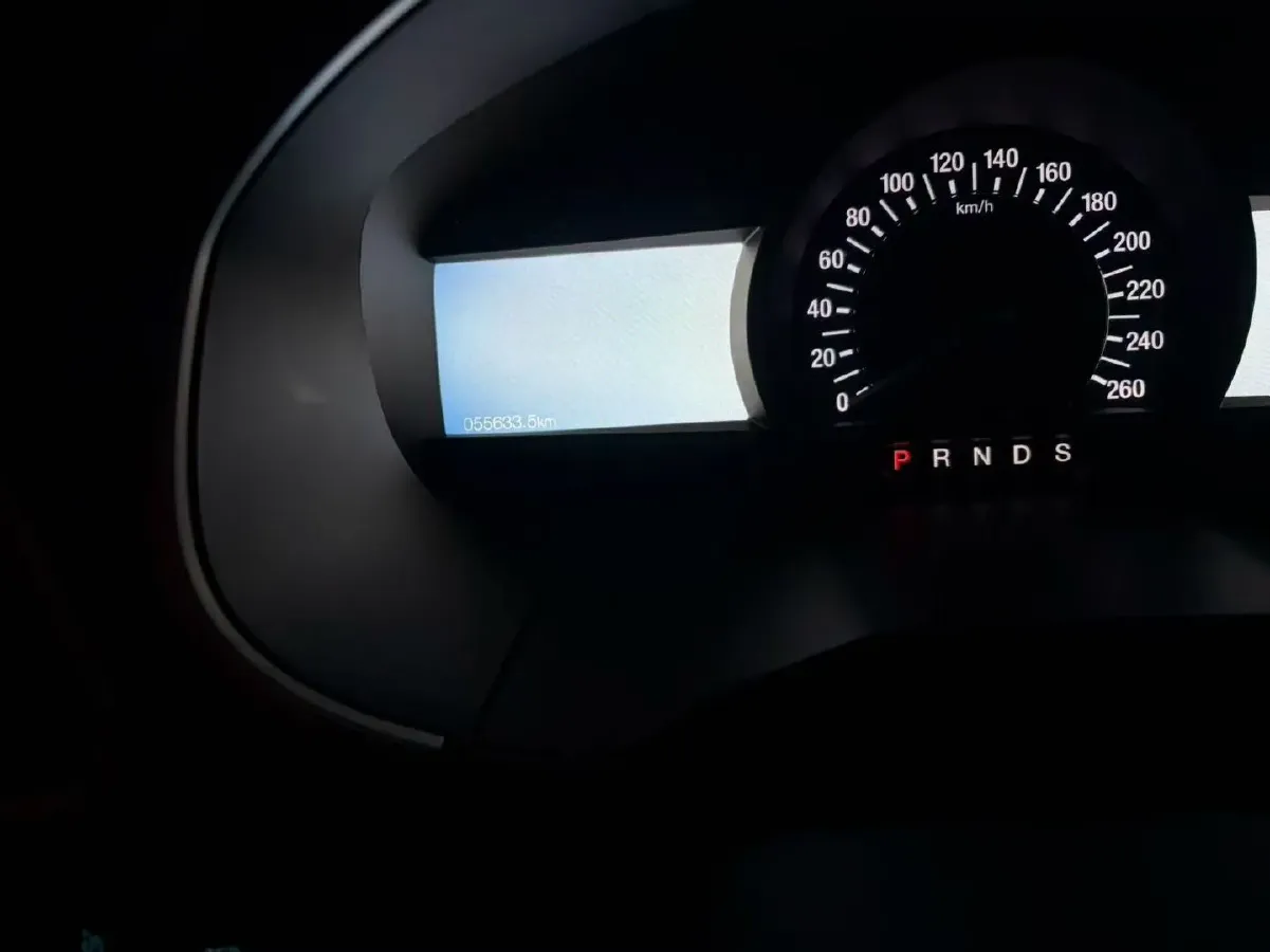 2020 Ford Edge 2.0T 245HP L4 8AT,autocango,china used car exporter,china ev exporter,chinese used car exporter,chinese used ev exporter