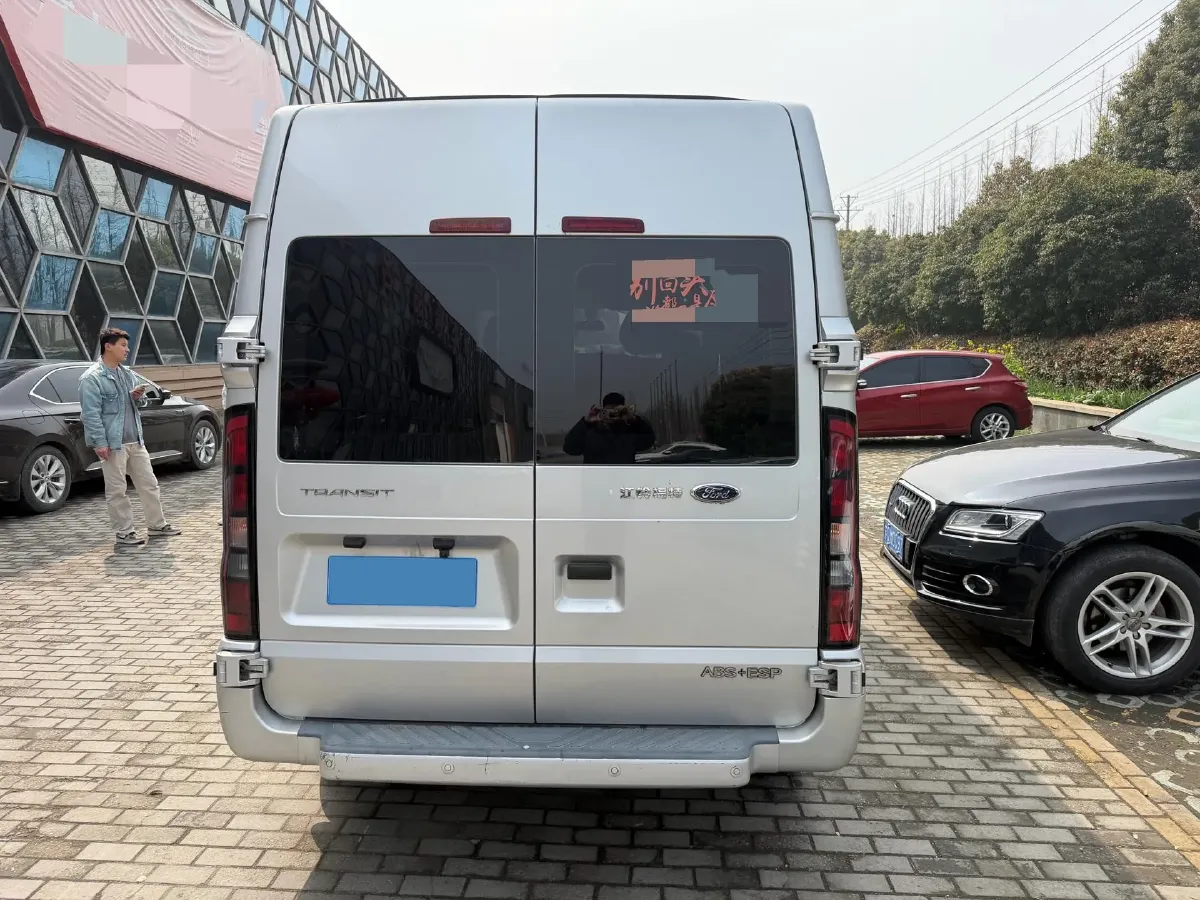 2021 Ford New Era Transit 2.2T 140HP L4 6MT,autocango,china used car exporter,china ev exporter,chinese used car exporter,chinese used ev exporter