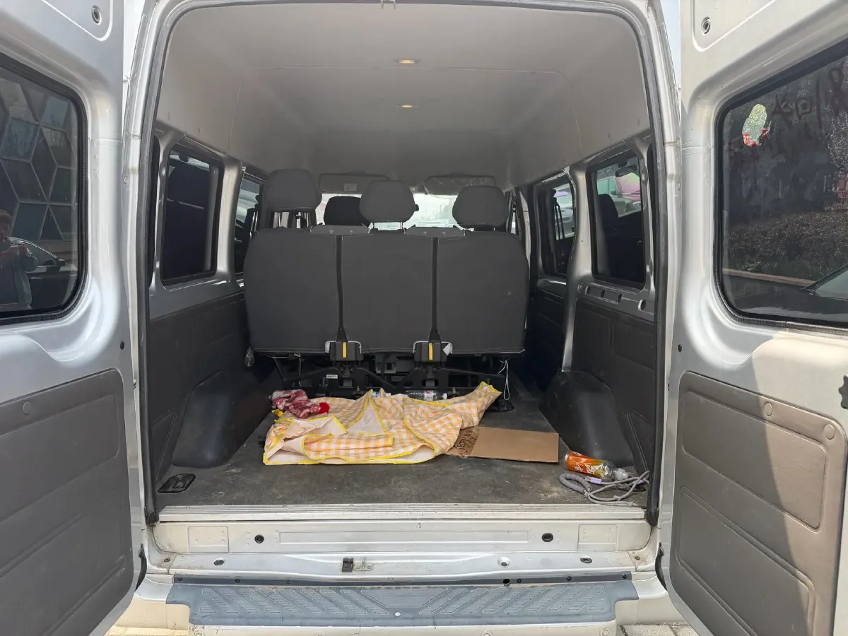 2021 Ford New Era Transit 2.2T 140HP L4 6MT,autocango,china used car exporter,china ev exporter,chinese used car exporter,chinese used ev exporter