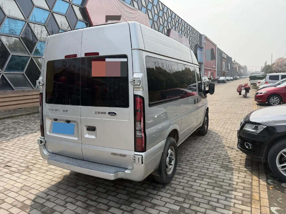 2021 Ford New Era Transit 2.2T 140HP L4 6MT,autocango,china used car exporter,china ev exporter,chinese used car exporter,chinese used ev exporter