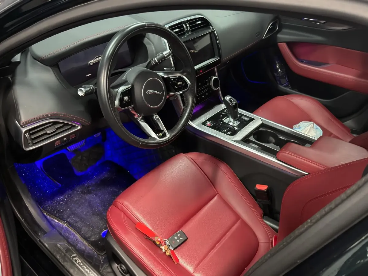 2021 Jaguar XEL 2.0T 250HP L4 8AT,autocango,china used car exporter,china ev exporter,chinese used car exporter,chinese used ev exporter